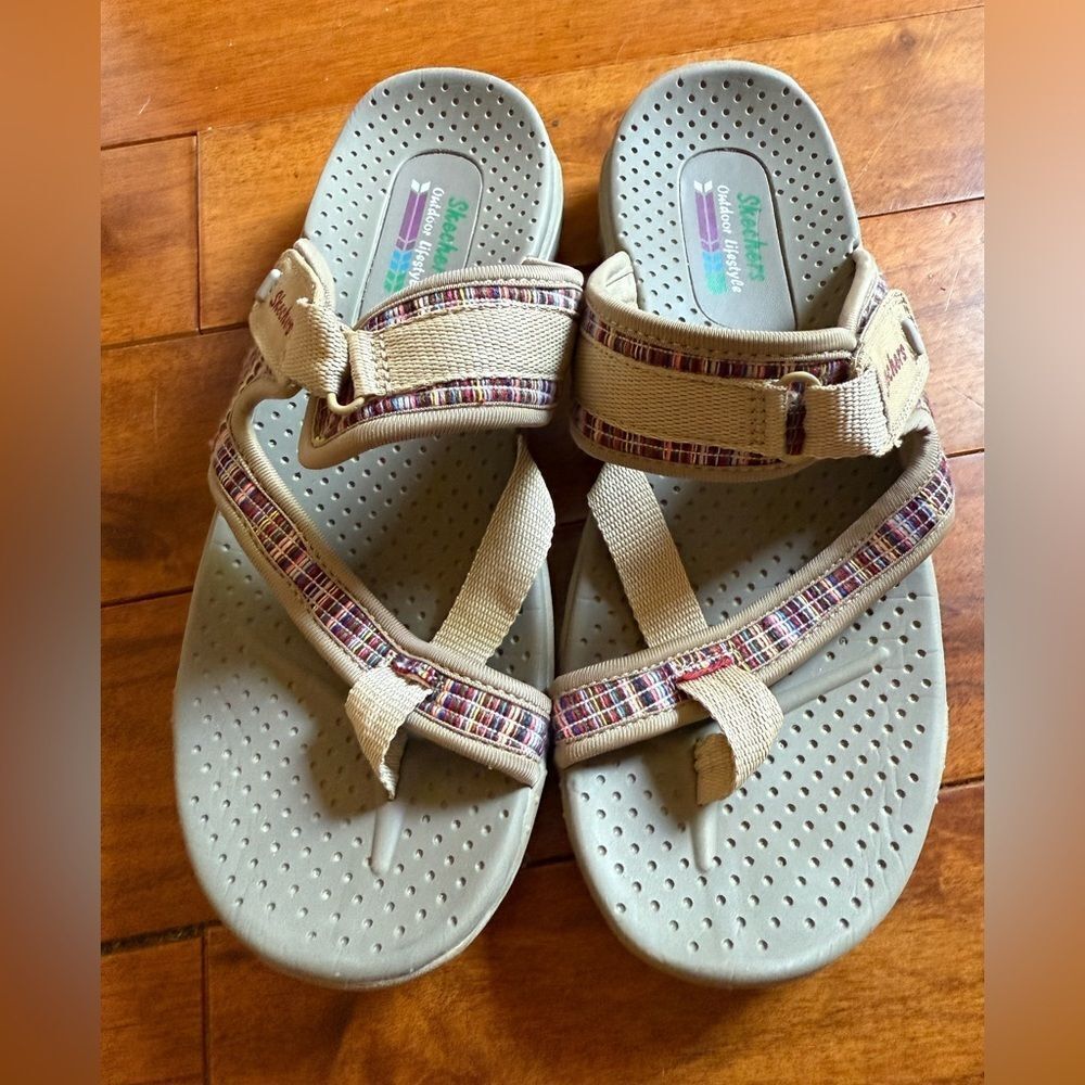 New Skechers Tan Sandals Adjustable Straps Outdoor size 8